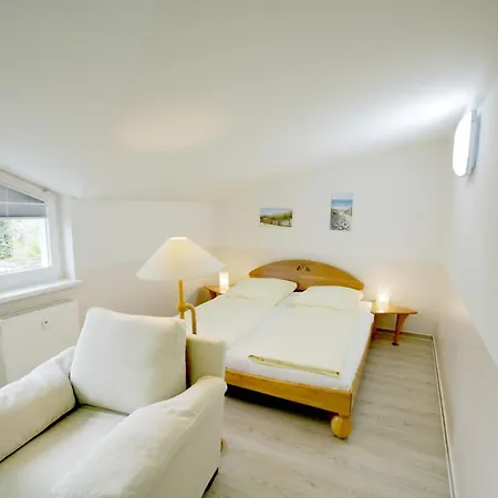 Haus Triton 아파트 Ostseebad Kühlungsborn